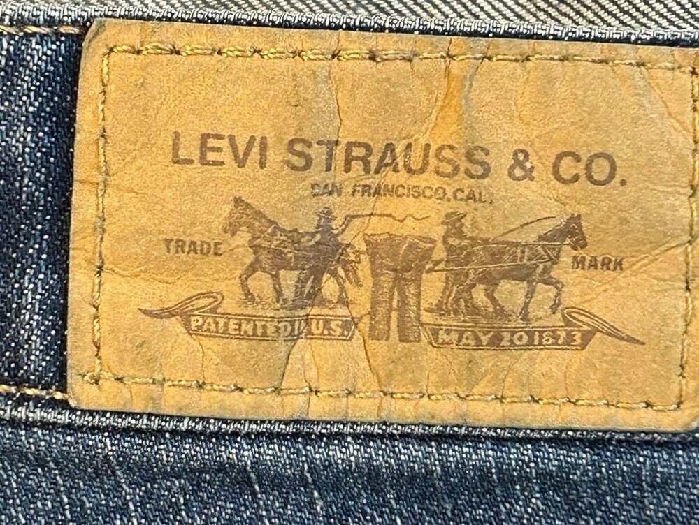 Levi's 590 Boot Cut Jeans Size 18W Medium Blue Denim